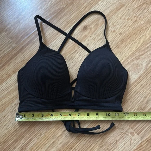 Black Strappy Bralette - Picture 3 of 9